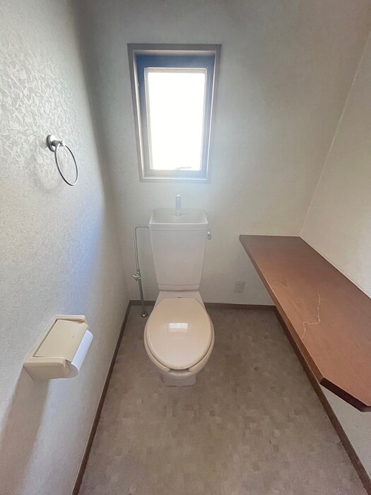 物件内観写真12　(トイレ)