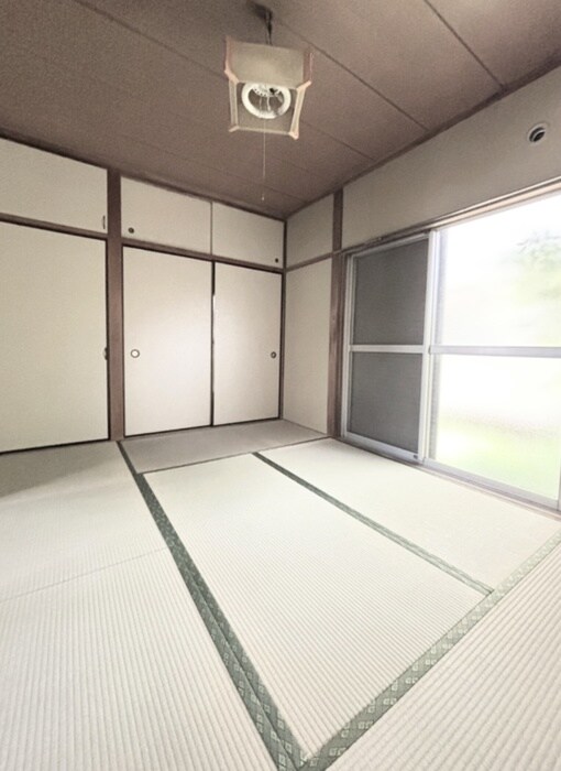 物件内観写真8　(居室)