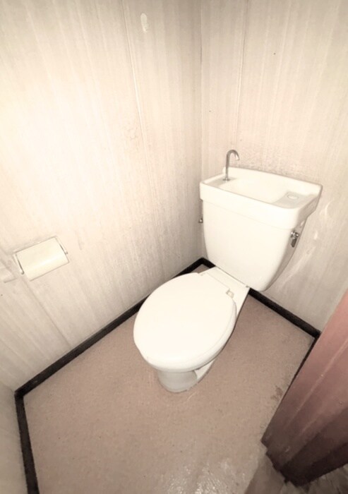 コーポメイフラワーのトイレ