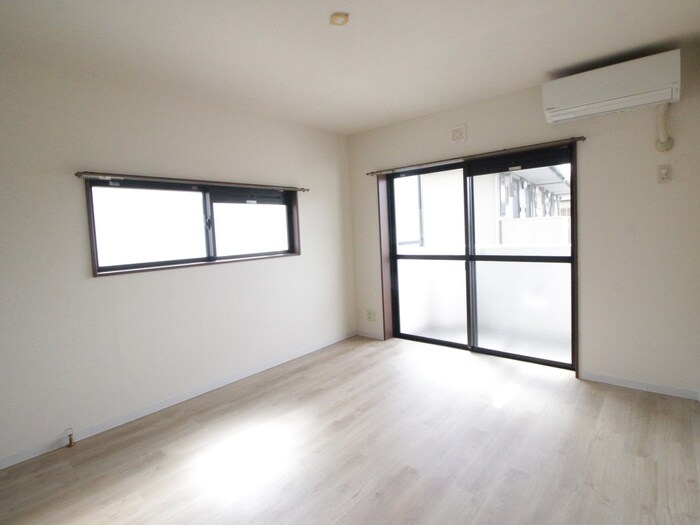 物件内観写真5　(居室)