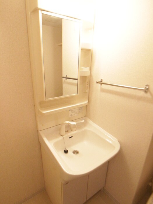 物件内観写真9　(洗面)