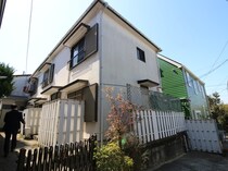 新比企ヶ谷ハイツの外観写真