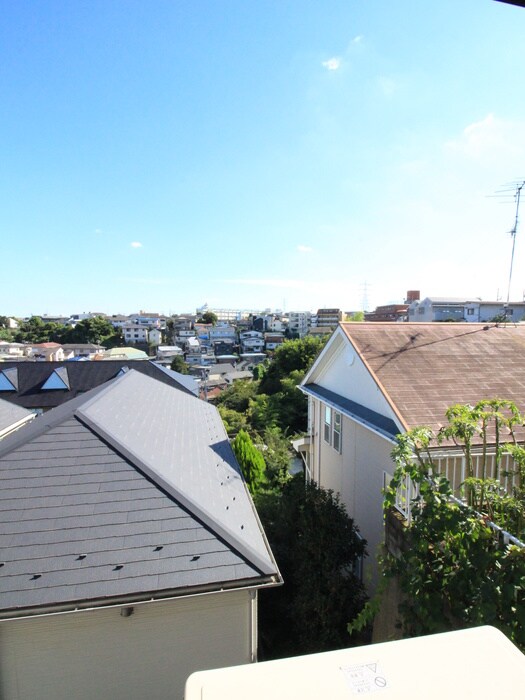 物件内観写真16　(室内からの展望)