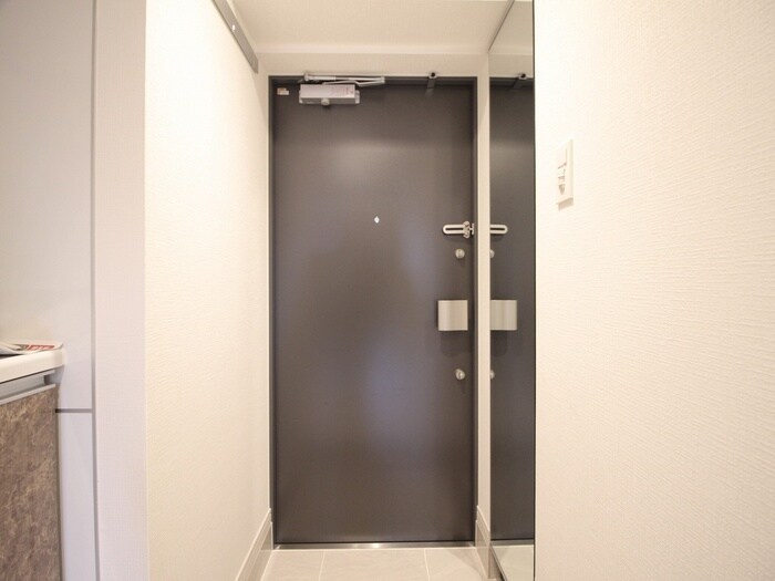 物件内観写真15　(玄関)