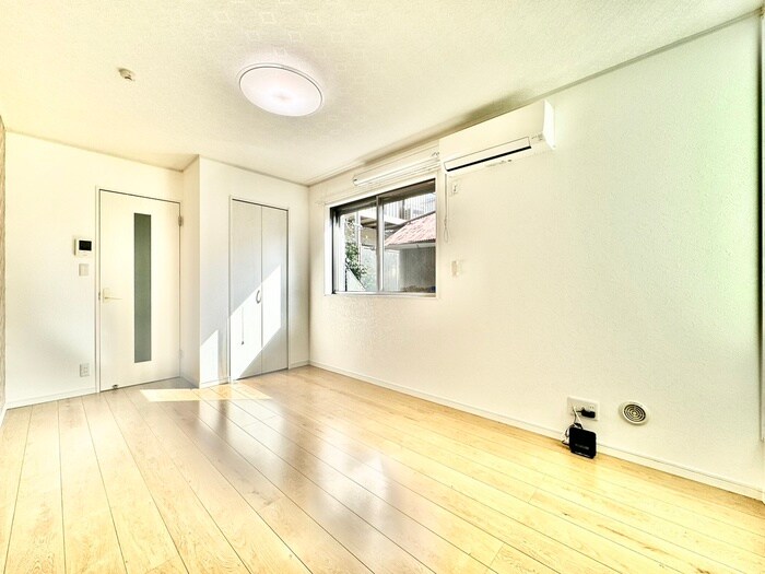 物件内観写真8　(居室)