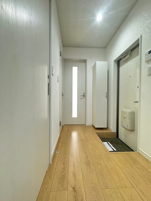 物件内観写真17　(廊下)