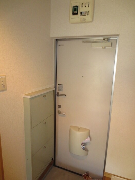 物件内観写真7　(玄関)