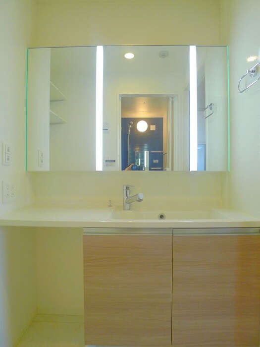 物件内観写真13　(洗面)