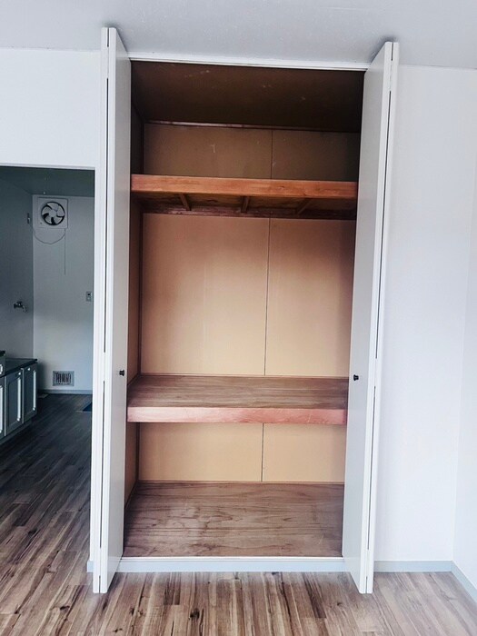 物件内観写真11　(収納)