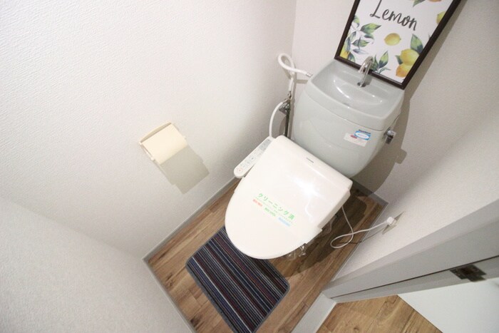 物件内観写真13　(トイレ)