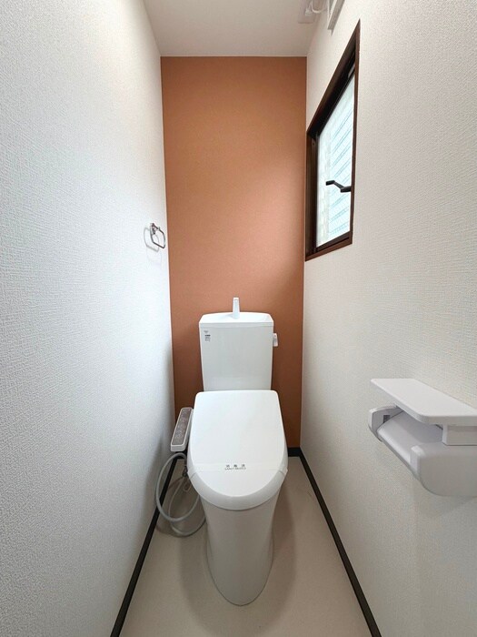 物件内観写真14　(トイレ)