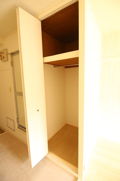 物件内観写真11　(収納)