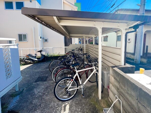 駐輪場