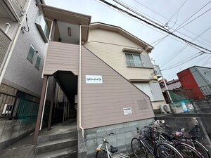 リバーハイツ外観写真