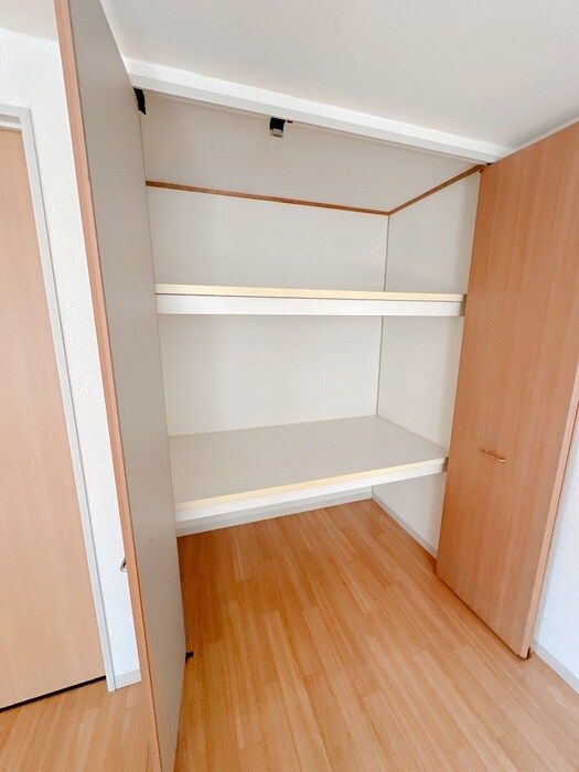 物件内観写真10　(収納)