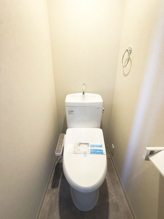 物件内観写真11　(トイレ)