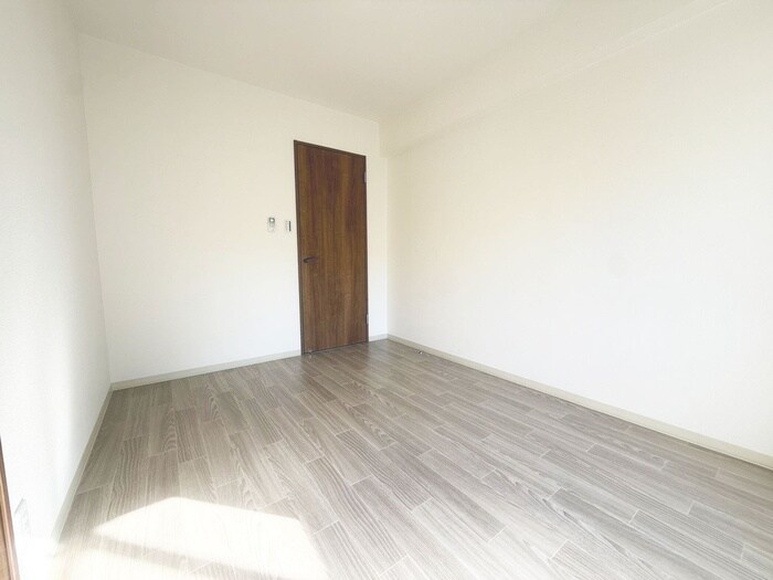 物件内観写真17　(居室)