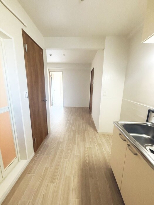 物件内観写真22　(廊下)