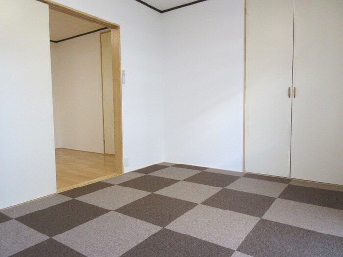 物件内観写真13　(居室)