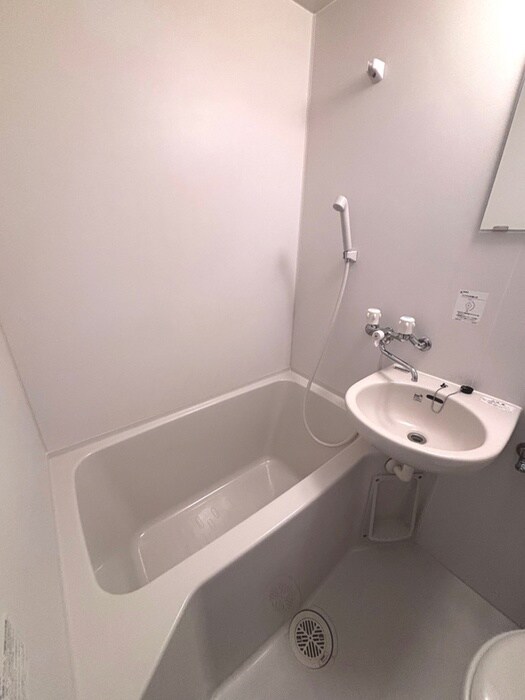 物件内観写真12　(バス／シャワールーム等)