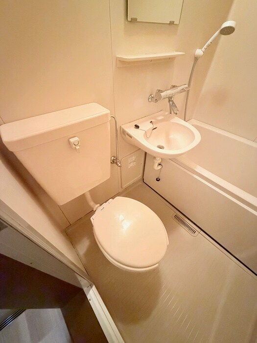 物件内観写真14　(トイレ)