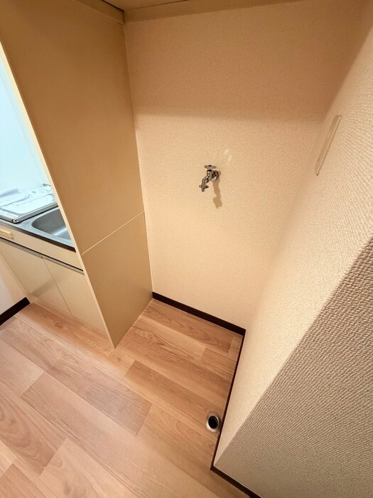 物件内観写真15　(洗濯機置場)