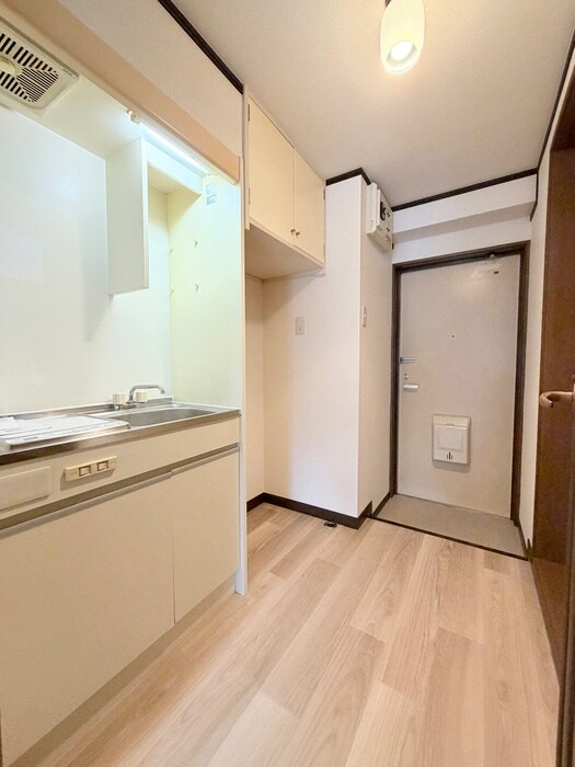 物件内観写真21　(廊下)