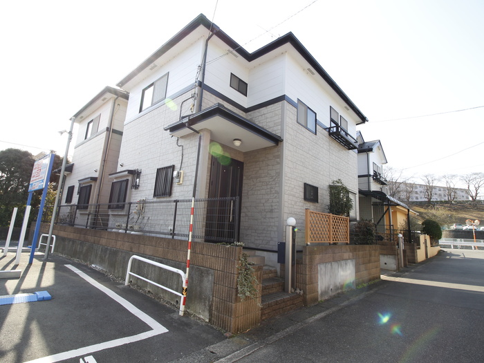 田奈町貸家