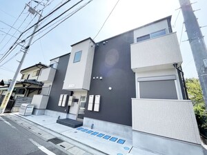 ラルース春日部外観写真