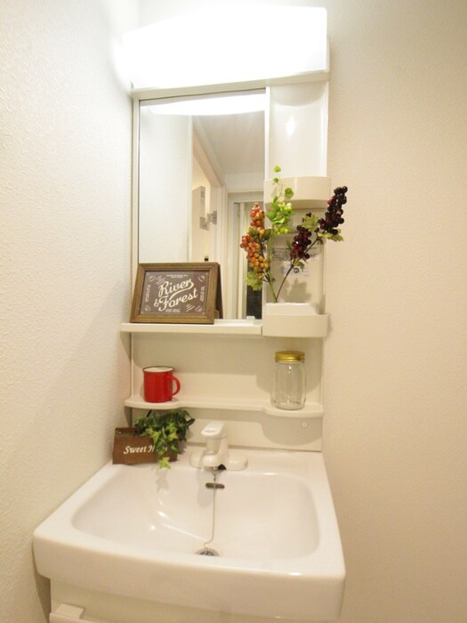 物件内観写真11　(洗面)