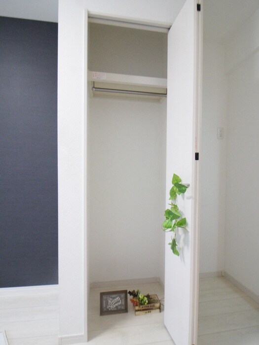 物件内観写真12　(収納)