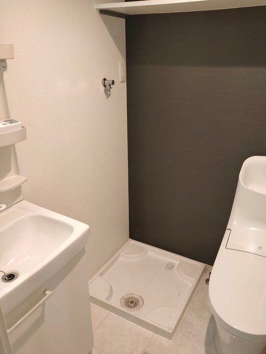 物件内観写真15　(洗濯機置場)