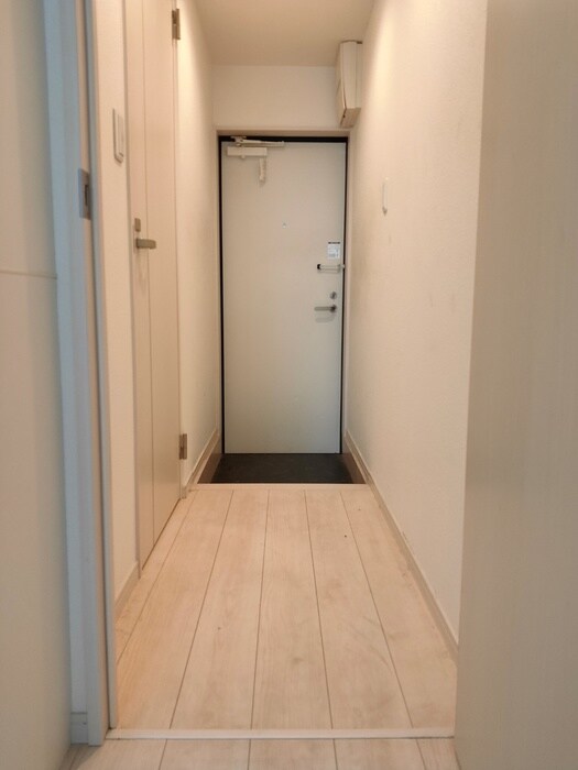 物件内観写真16　(廊下)