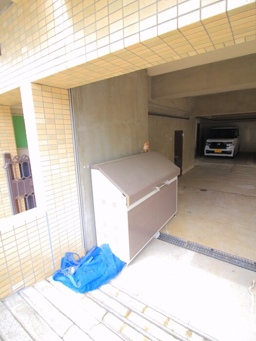 物件外観写真6　(建物設備)