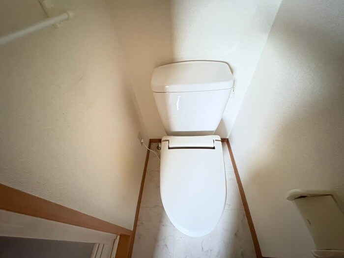 物件内観写真13　(トイレ)