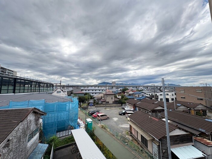 物件内観写真18　(室内からの展望)