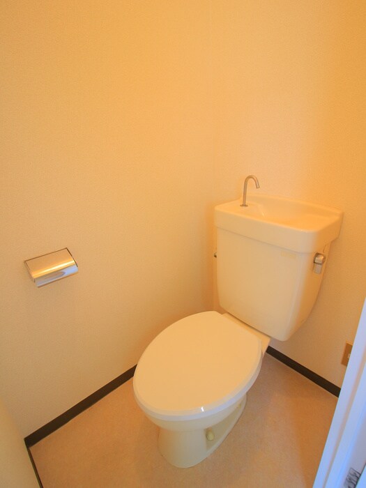 物件内観写真11　(トイレ)