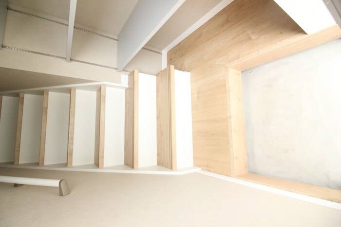 物件内観写真16　(玄関)