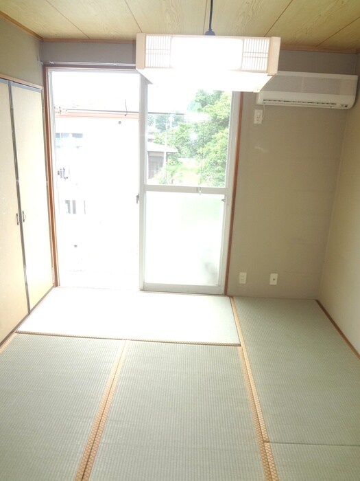 物件内観写真10　(居室)