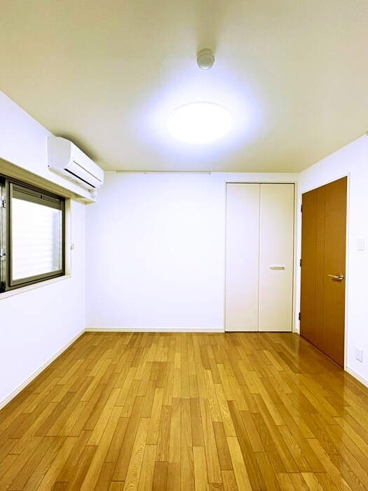 物件内観写真12　(居室)