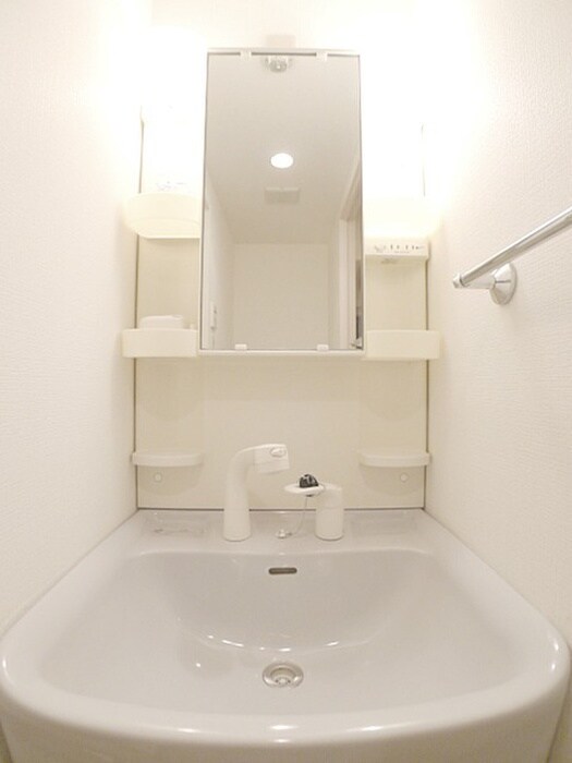 物件内観写真15　(洗面)