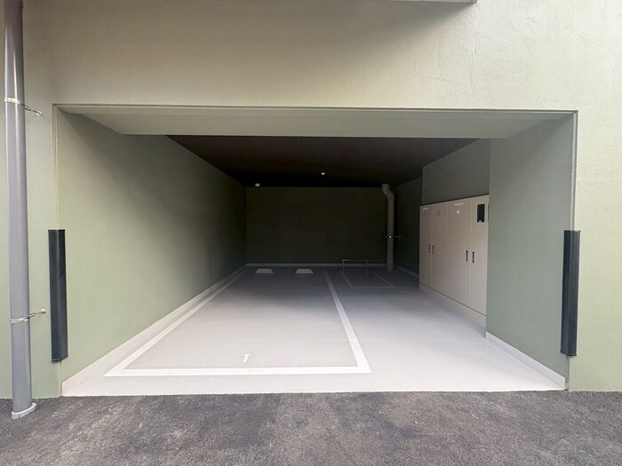 物件外観写真6　(駐車場)