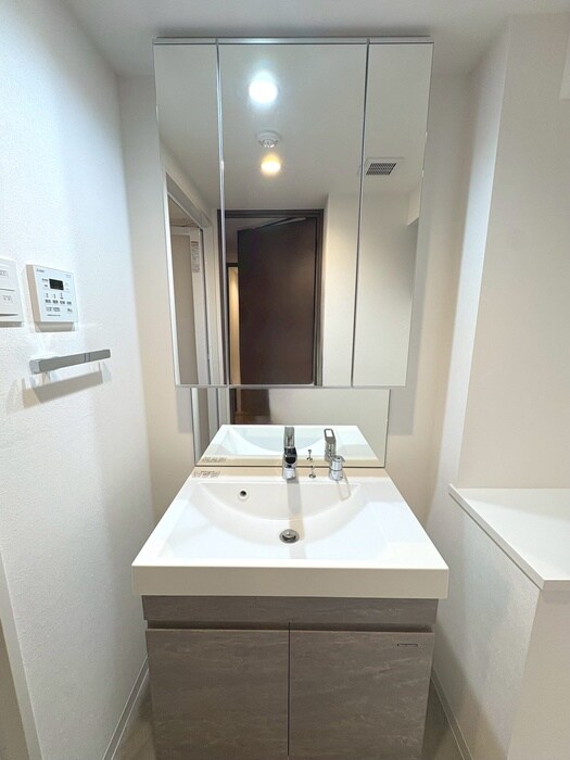 物件内観写真10　(洗面)