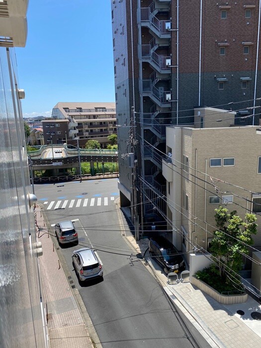 物件内観写真22　(室内からの展望)