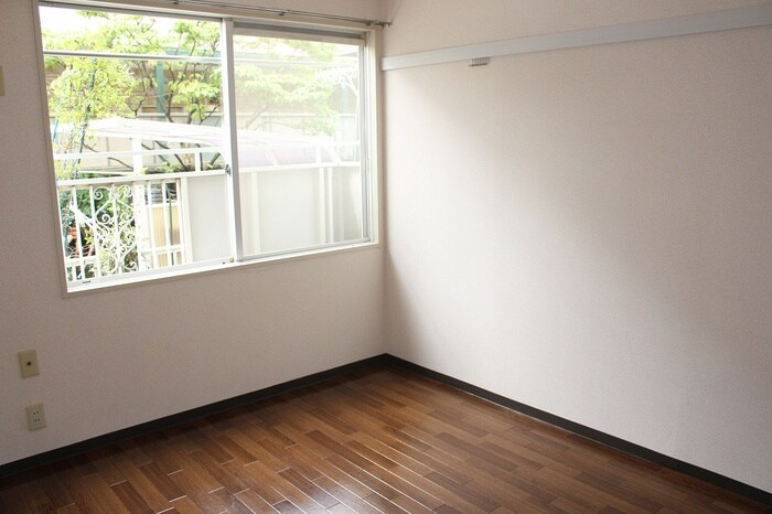 物件内観写真11　(居室)