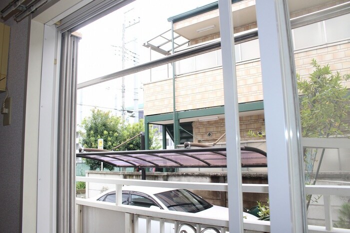 物件内観写真14　(室内からの展望)