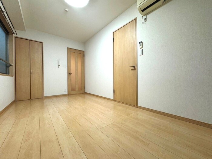 物件内観写真6　(居室)