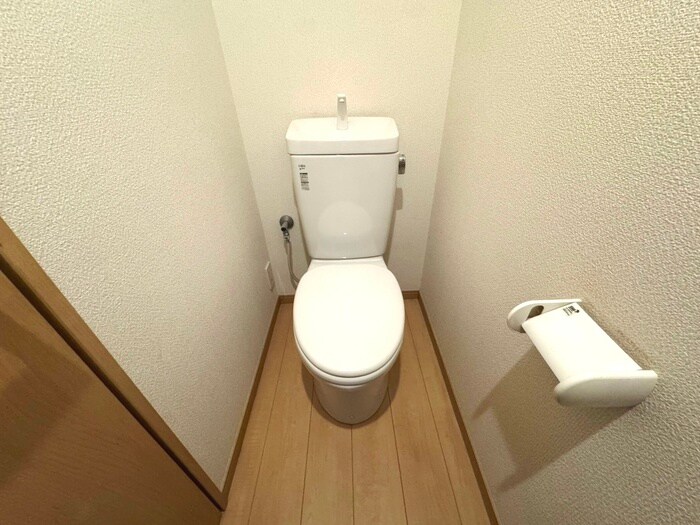 物件内観写真13　(トイレ)