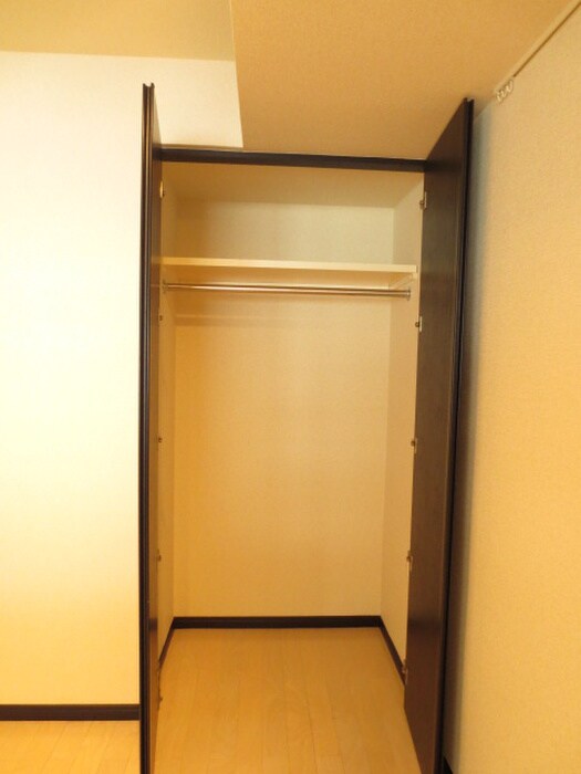 物件内観写真12　(収納)