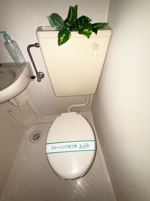 物件内観写真12　(トイレ)